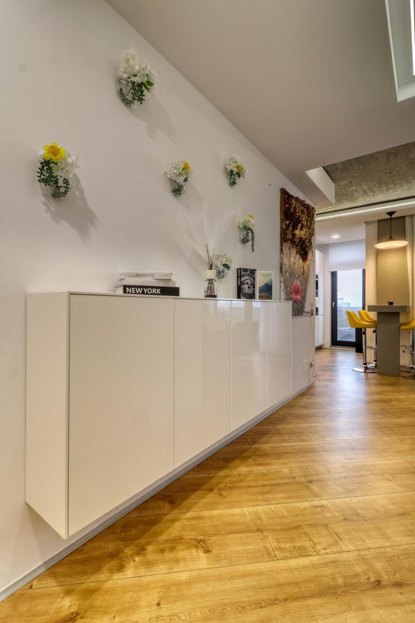 Penthouse Floreasca Bukarest Exteriör bild